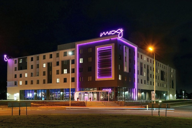 Gallery - Moxy Edinburgh Airport