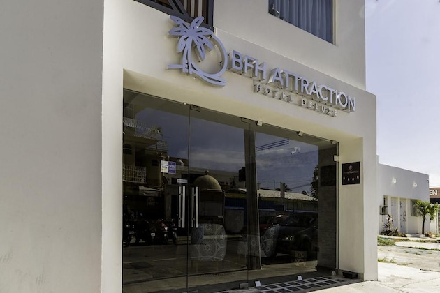 Gallery - Illusion Xpress (Attraction Hotel Deluxe)