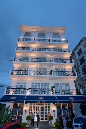Gallery - La Seine Hotel
