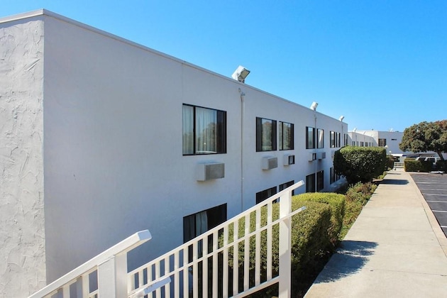 Gallery - Motel 6 San Simeon - Hearst Castle Area
