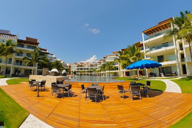 Gallery - The Elements Oceanfront & Beachside Condo Hotel