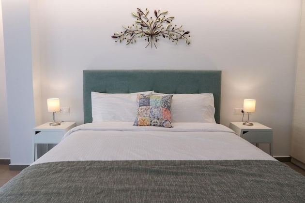 Gallery - V36 Suites