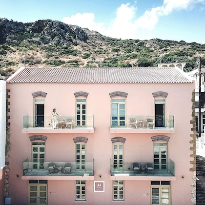 Gallery - Avra Apartments Kolymbari Harbour