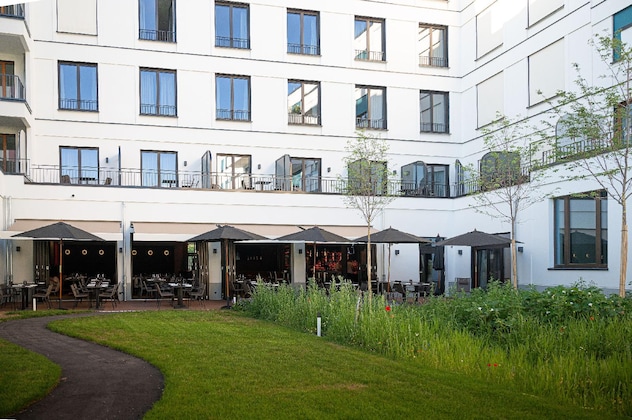 Gallery - Qube Hotel Bahnstadt
