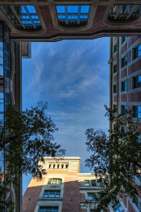 Gallery - Kozmo Hotel Suites & Spa - Small Luxury Hotels Of The World