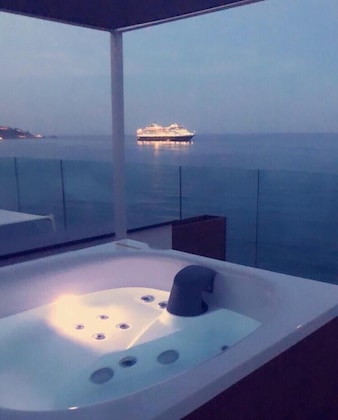 Gallery - Nautilus Hotel