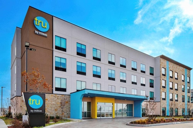 Gallery - Tru By Hilton Terrell