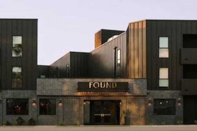 Gallery - Found Hotels, Santa Monica, Series By Marriott