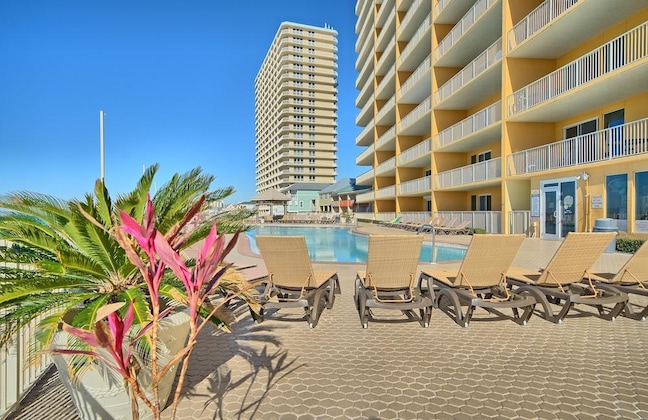 Gallery - Treasure Island 0802