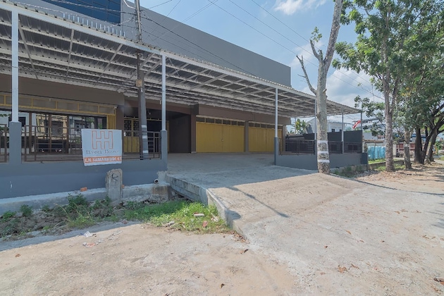 Gallery - Reddoorz Plus Near Taman Budaya Samarinda