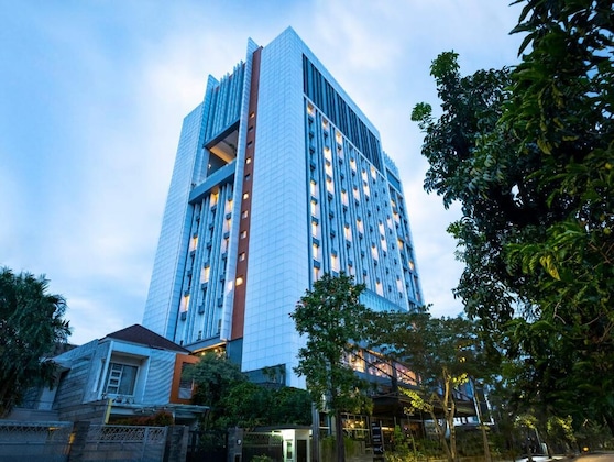 Gallery - Grand Swiss-Belhotel Darmo