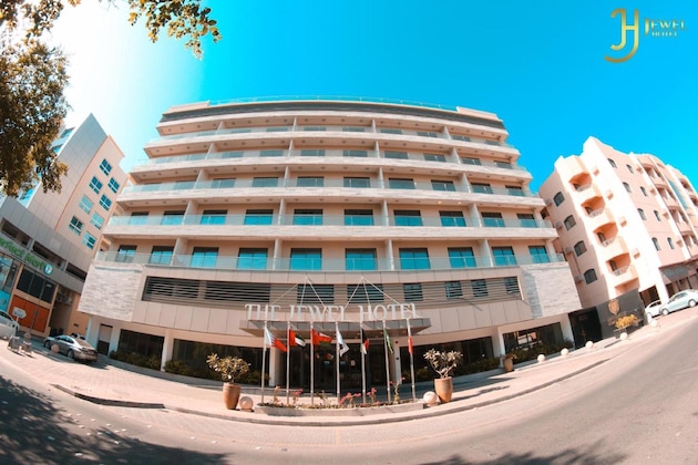 Gallery - Sunday Luxury Downtown Adliya Formerly Jewel Hotel