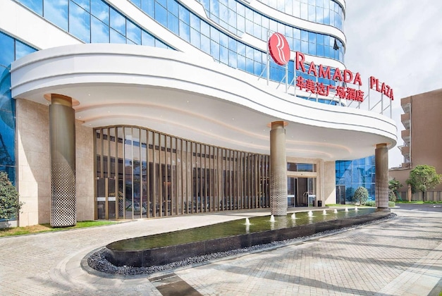Gallery - Ramada Plaza Fuxian Lake