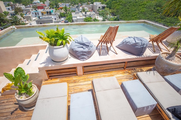 Gallery - Nuée Hotel & Beach Club