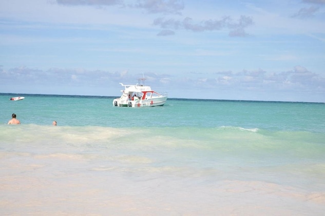 Gallery - Karimar Beach Condo Hotel