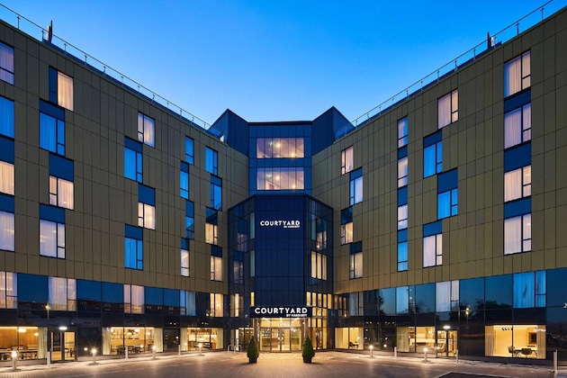 Gallery - Courtyard By Marriott London Heathrow Airport