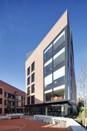 Gallery - Highfield House