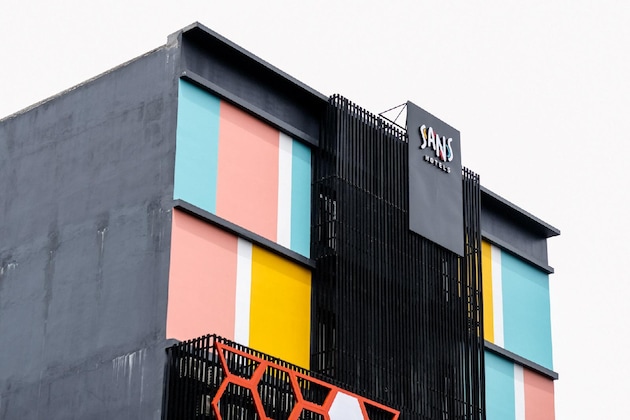 Gallery - Sans Hotel Roxy Jakarta