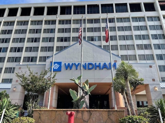 Gallery - Wyndham Houston near NRG Park Medical Center