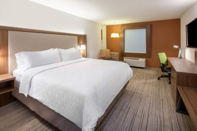 Gallery - Holiday Inn Express Doral Miami By Ihg