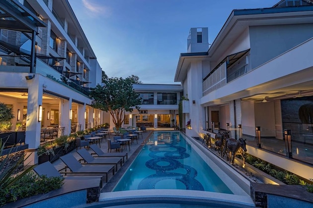 Gallery - Kwetu Nairobi, Curio Collection By Hilton