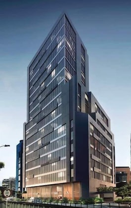 Gallery - Icon 100 Luxury Apartasuites