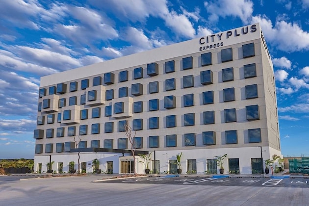 Gallery - City Express Plus By Marriott Mazatlán