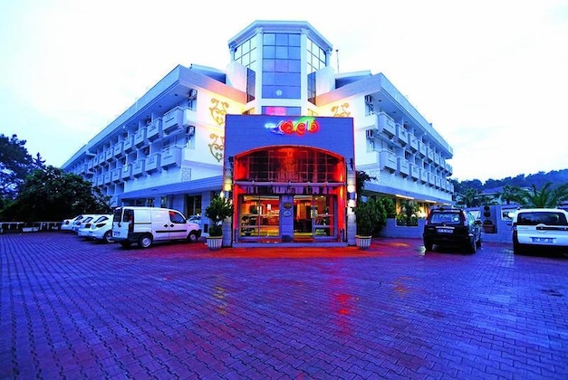 Gallery - Transatlantik Beach Hotel
