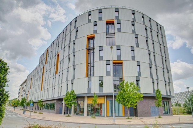 Gallery - Estudios Y Habitaciones Modernas En Pamplona, Sk
