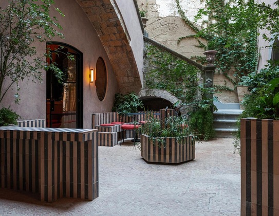 Gallery - Palazzo Petrvs