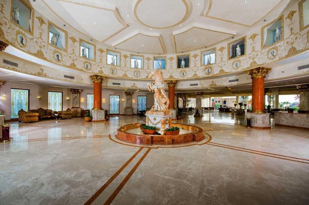 Gallery - Titanic Palace