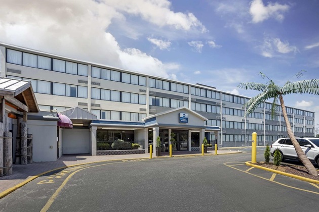 Gallery - Best Western Rutgers University Hotel