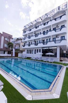 Gallery - Three Points Hotel