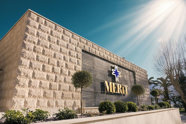 Gallery - Merit Starlit Hotel Casino & Spa