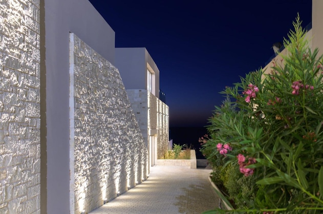 Gallery - Castello Boutique Suites By The Sea - Adults Only
