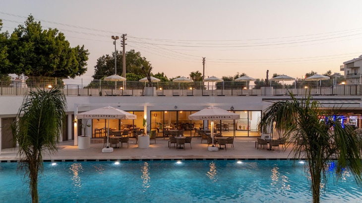Gallery - Prive Side Suite & Spa