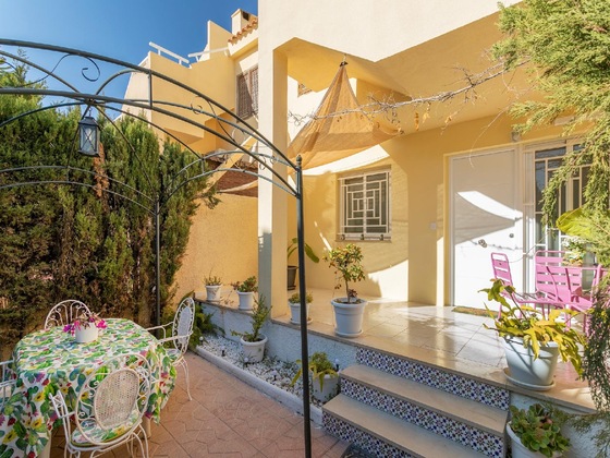 Gallery - Appartamento in Alicante per 5 persone con 3 camere Ref. 614406