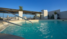 Becquer Hotel