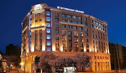 Zeus Wyndham Grand Athens