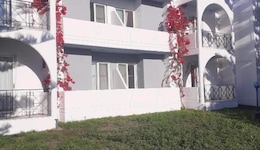 Summer Dream Hotel