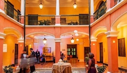 Hotel De La Opera