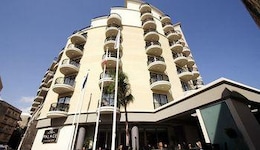Ax │ The Palace