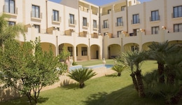 Mahara Hotel & Wellness