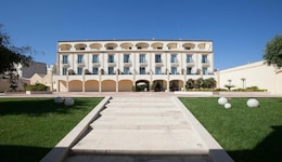 Mahara Hotel & Wellness