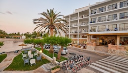 Hotel More