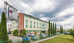 West Point Airport Hotel