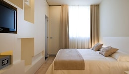 Eos Hotel