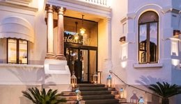 Hotel De La Ville