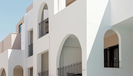 Nami Hotel & Suites