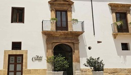 Hotel Carmine